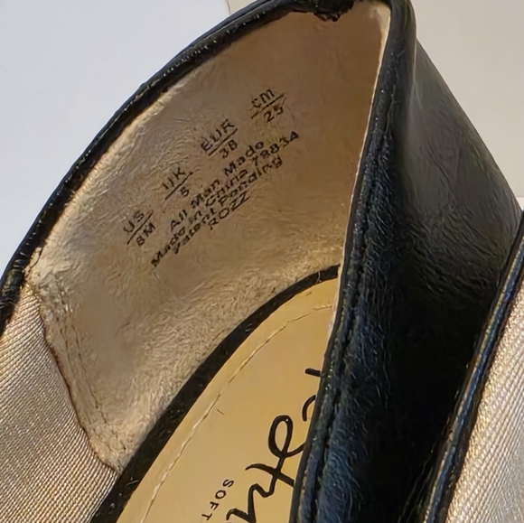 Life Stride Black Heeled Mary Janes - Picture 9 of 9